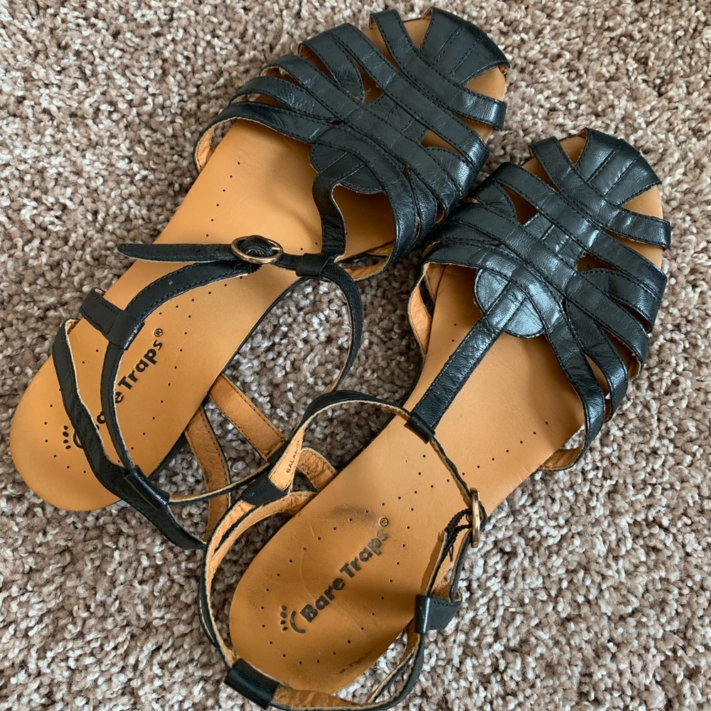 Bare Traps Sandals